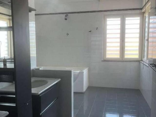 Villetta a schiera di 240 m² con 5 locali e box au