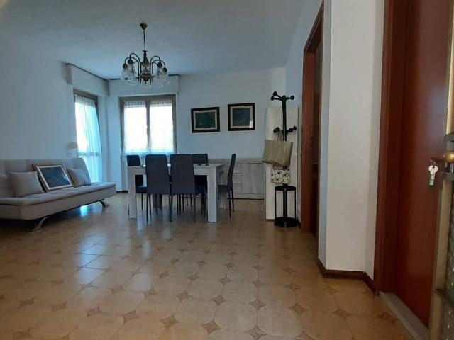 Villetta a schiera in affitto a Massa MS