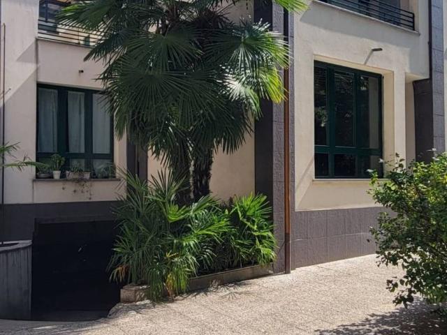 Villetta a schiera in affitto a Milano MI