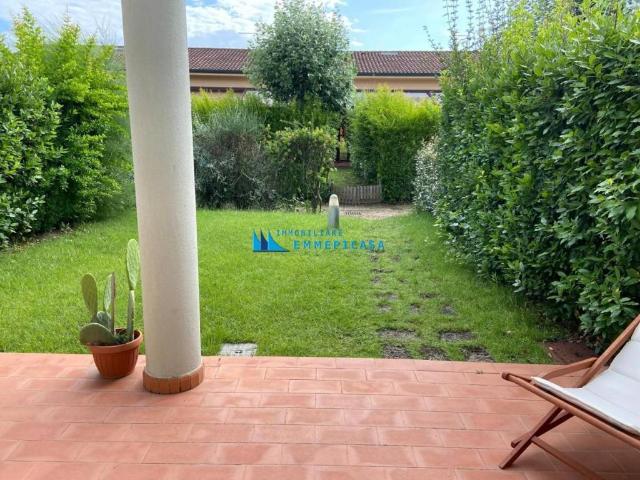 Villetta a schiera in affitto a Montignoso MS