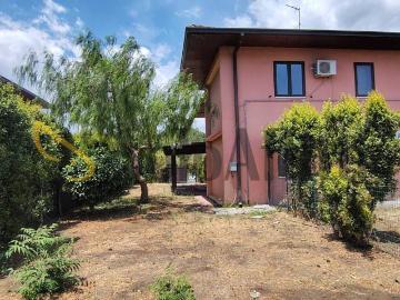 Villetta a schiera in affitto a Aci Sant'Antonio CT