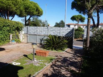 Ville Schiera in affitto a Lidi Ferraresi - Giardino