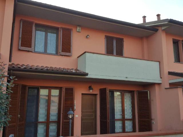 Villetta a schiera in affitto a Pontedera PI