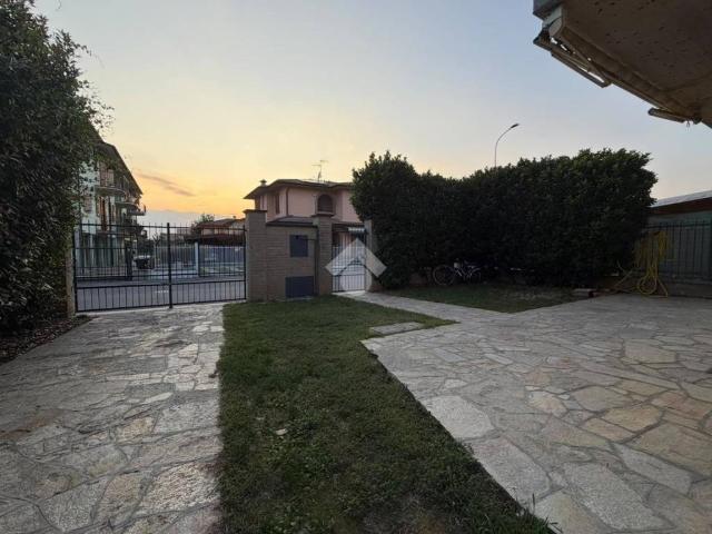 Villetta a schiera in affitto a Quintano CR