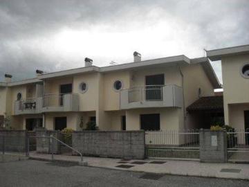 Villetta a schiera in affitto a Tavagnacco UD