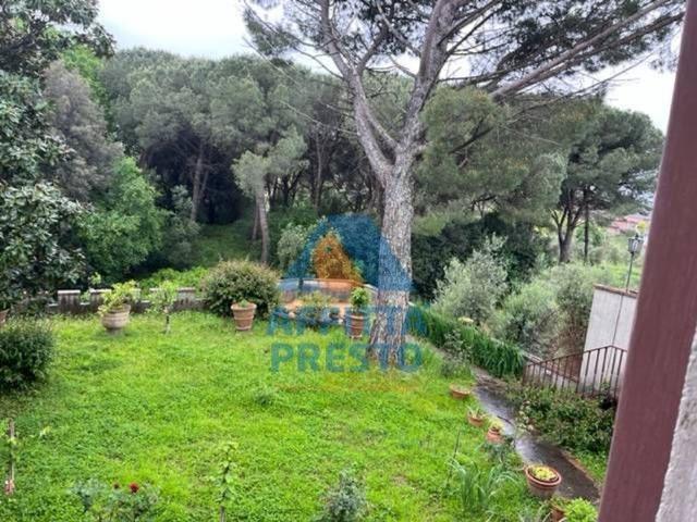 Villetta a schiera in affitto di 400 m²