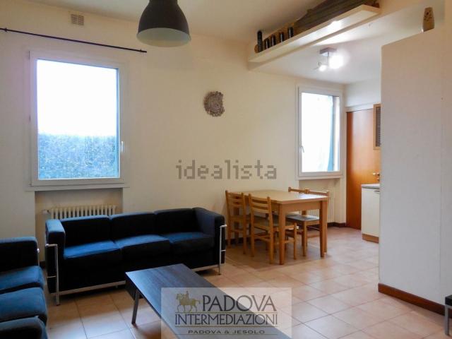 Villetta a schiera in affitto di 90 m² in Via armistizio
