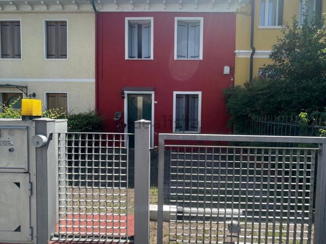 Villetta a schiera in affitto di 100 m² in Via Fusinieri
