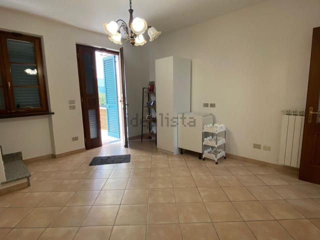 Villetta a schiera in affitto di 100 m² in Via Sottomonte