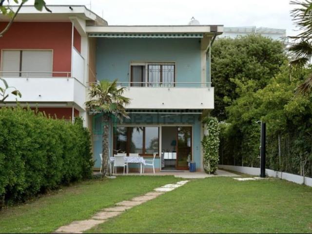 Villetta a schiera in affitto di 100 m² in Via Padova