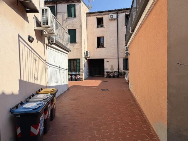 Villetta a schiera in affitto di 105 m² in Via Emanuele Filiberto di Savoia, 26