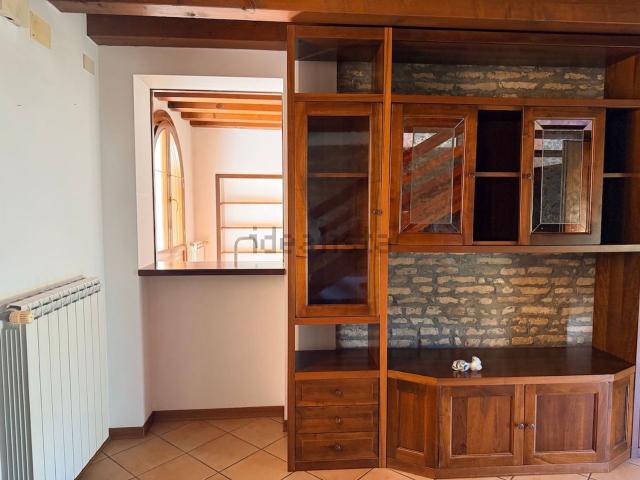 Villetta a schiera in affitto di 107 m² in Via Venchieredo, 12