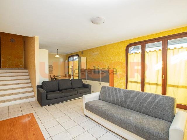 Villetta a schiera in affitto di 120 m²