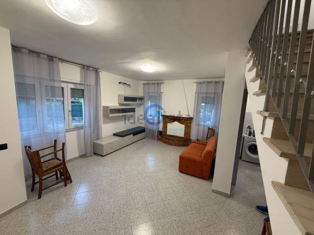 Villetta a schiera in affitto di 120 m² in Via Cardinale Vincenzo Lauro, 19