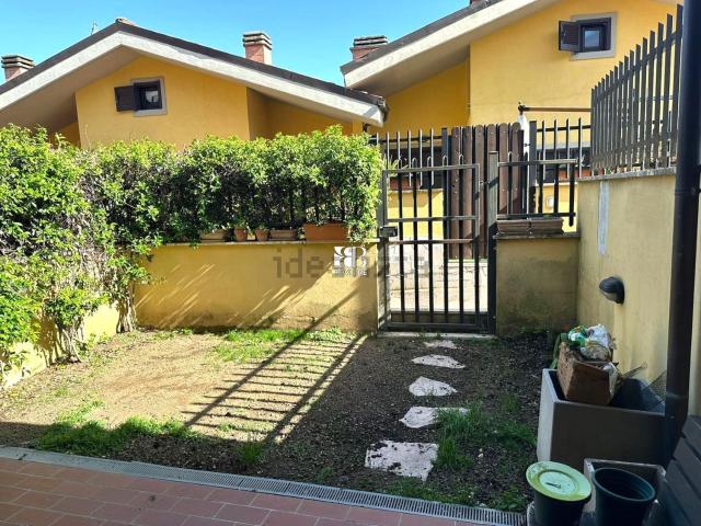 Villetta a schiera in affitto di 120 m² in Via Giulio Venzi
