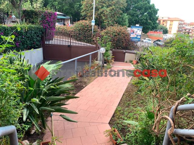 Villetta a schiera in affitto di 130 m² in Via del Parco, 12