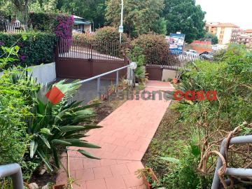 Villetta a schiera in affitto di 130 m² in Via del Parco, 12