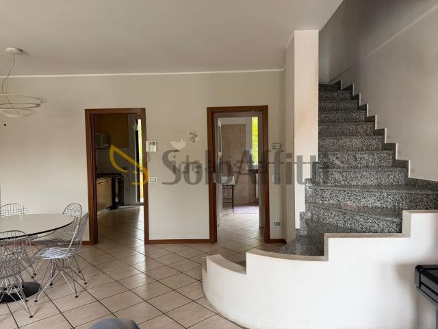 Villetta a schiera in affitto di 130 m² in Via Magenta, 2