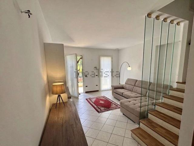 Villetta a schiera in affitto di 130 m² in Via Pisa, 20