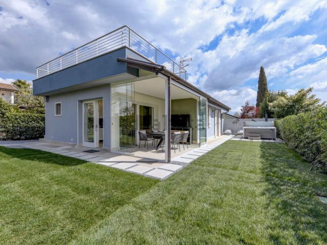 Villetta a schiera in affitto di 135 m² in Via Bottrigo, 12