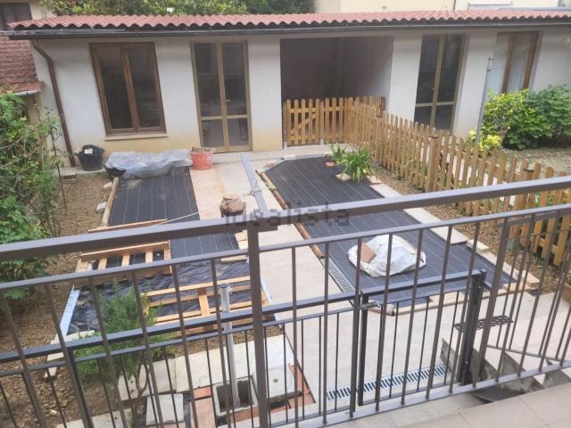 Villetta a schiera in affitto di 155 m²