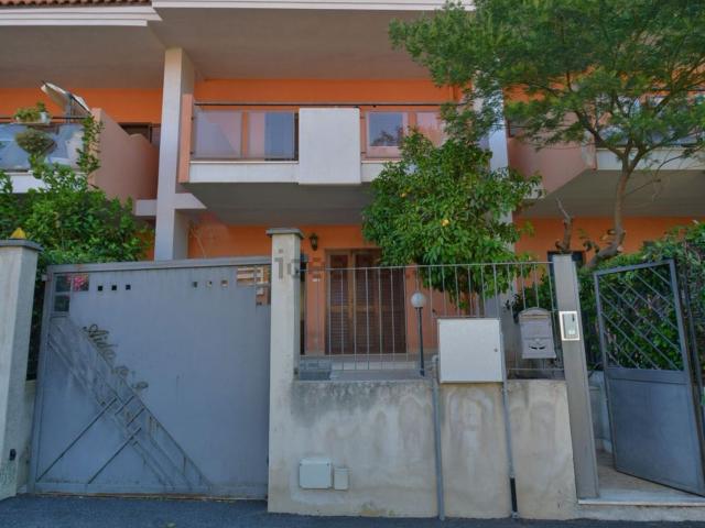 Villetta a schiera in affitto di 165 m² in Via Leonardo Sciascia, 41