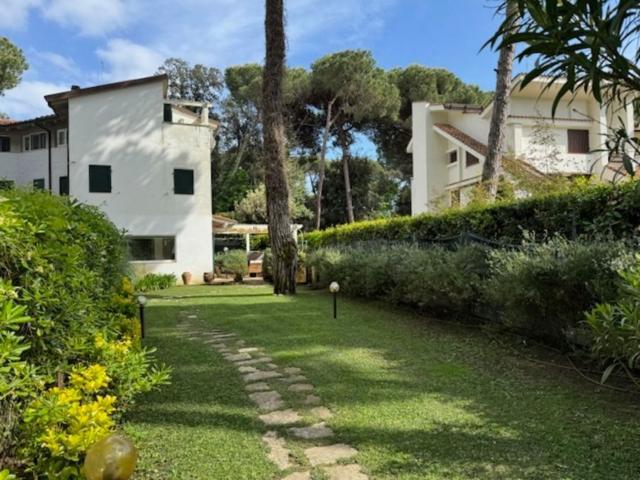 Villetta a schiera in affitto di 200 m²