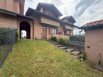 Villetta a schiera in affitto di 210 m² in Via Don Luigi Gabetti, 31