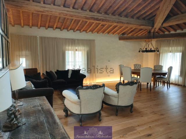 Villetta a schiera in affitto di 220 m² in Via di Poggio secco