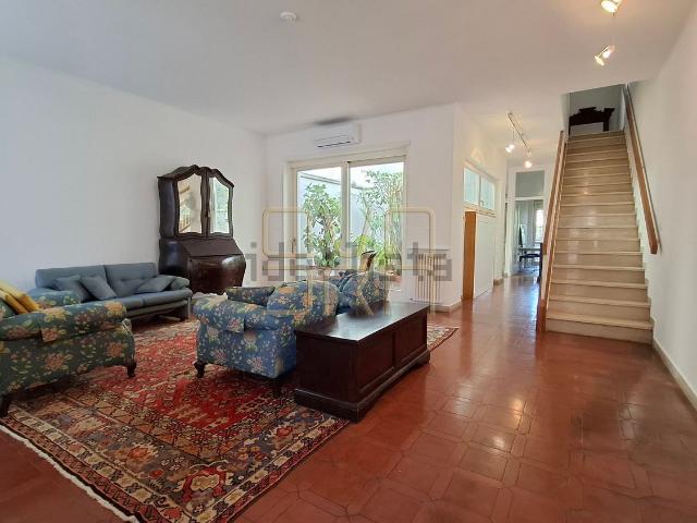 Villetta a schiera in affitto di 260 m² in Via Eupoli, 100