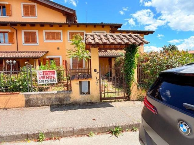 Villetta a schiera in vendita a Magione PG
