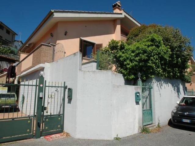 Villetta a schiera in vendita a Manziana RM