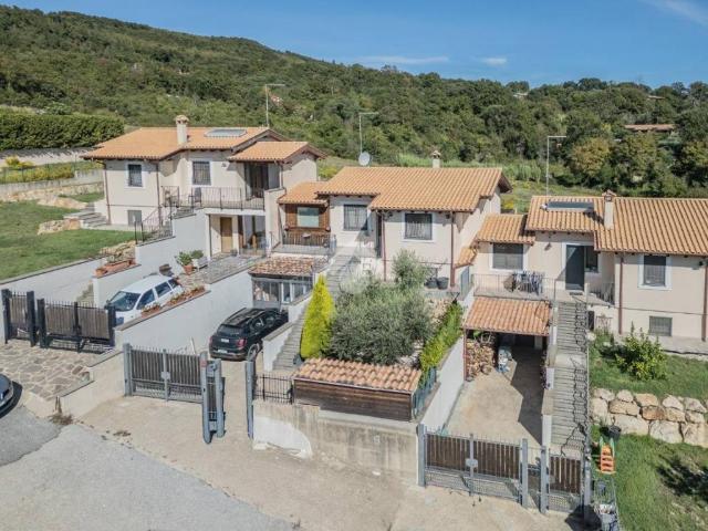 Villetta a schiera in vendita a Manziana RM