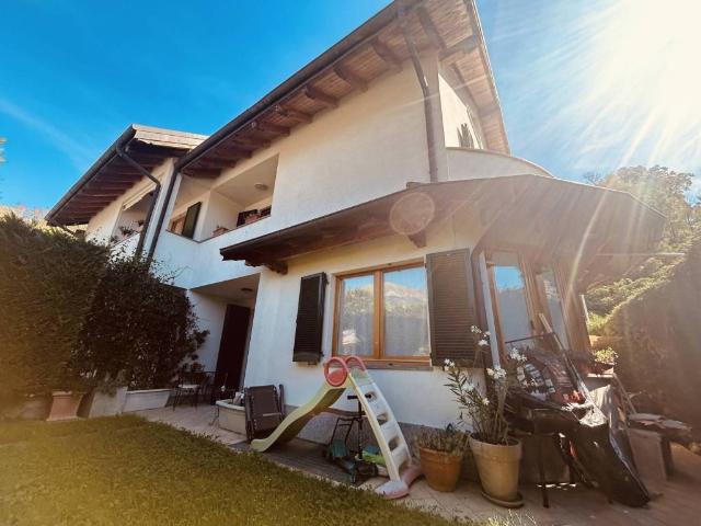 Villetta a schiera in vendita a Masera VB