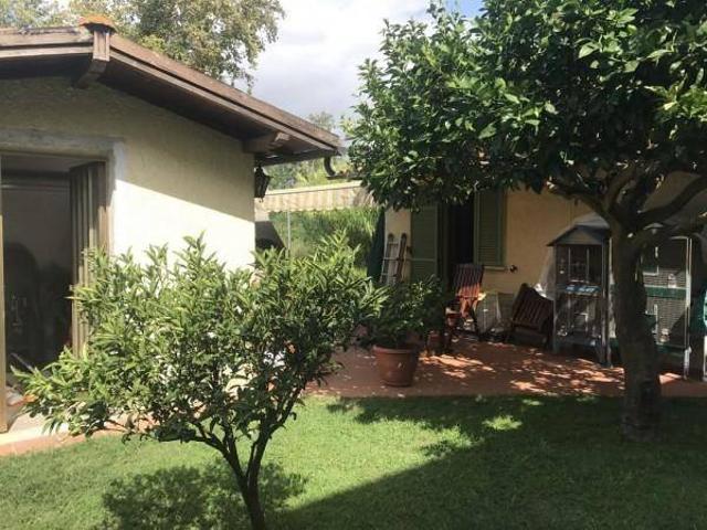 Villetta a schiera in vendita a Massa MS