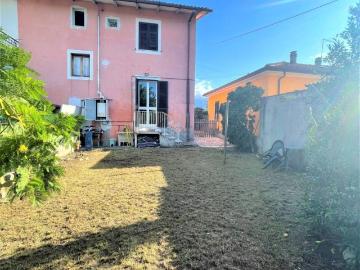 Villetta a schiera in vendita a Massa MS