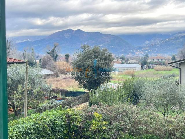 Villetta a schiera in vendita a Massa MS