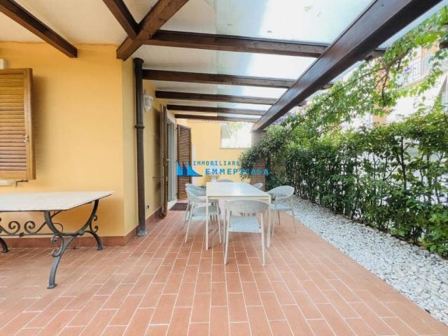 Villetta a schiera in vendita a Massa MS