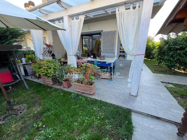 Villetta a schiera in vendita a Massa MS