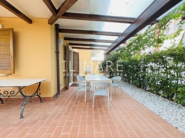 Villetta a schiera in vendita a Massa MS