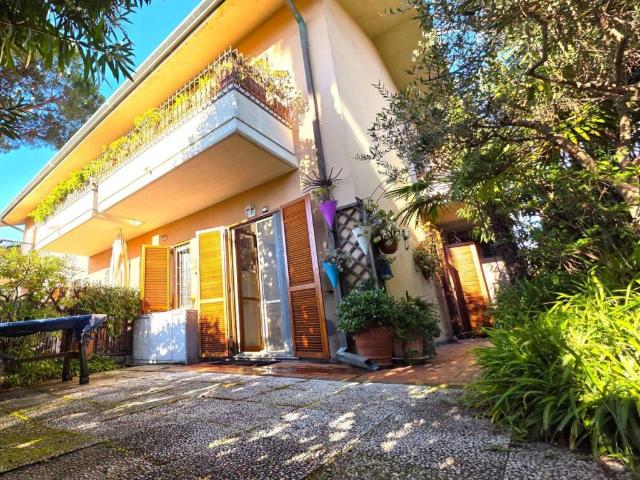 Villetta a schiera in vendita a Massa MS