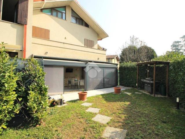 Villetta a schiera in vendita a Mariano Comense CO