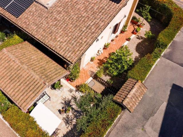 Villetta a schiera in vendita a Mentana RM