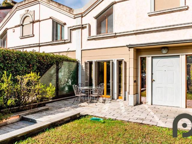 Villetta a schiera in vendita a Milano MI