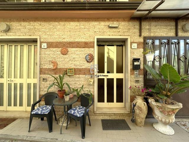 Villetta a schiera in vendita a Mirabella Eclano AV