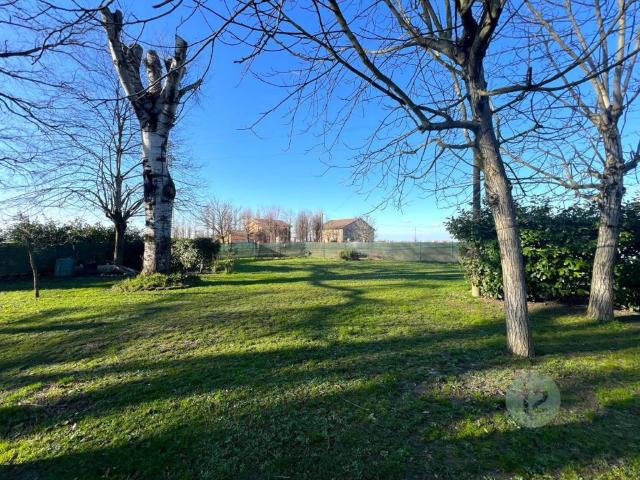 Villetta a schiera in vendita a Mirandola MO