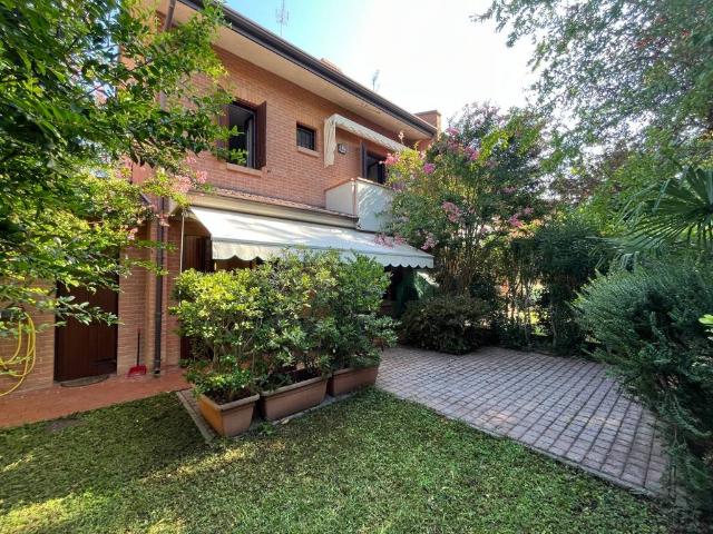 Villetta a schiera in vendita a Mirandola MO