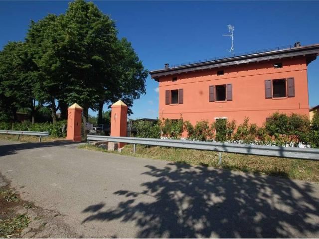 Villa in vendita a Modena MO