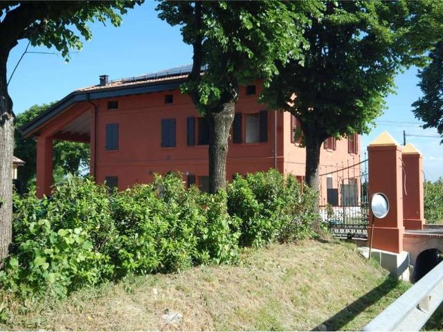 Villa in vendita a Modena MO