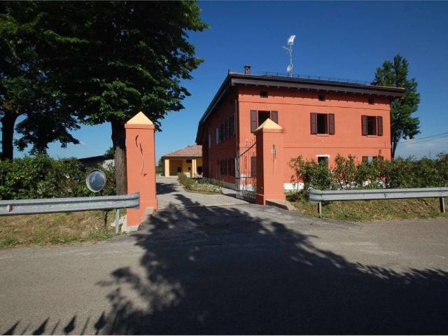 Villa in vendita a Modena MO